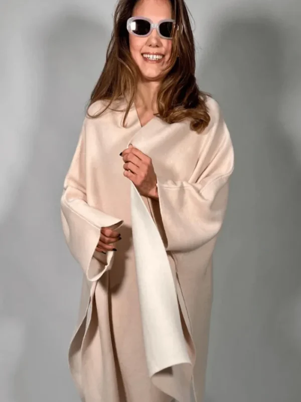 Herzen’s Angelegenheit Coats And Jackets | Knitwear^Wool And Cashmere Cape In Alabaster Superwhite