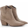 Kennel u0026 Schmenger Footwear | Footwear^Kennel & Schmenger Dallas Ankle Cowboy Boot In Cookie Suede 217-3640-3