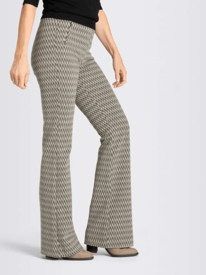 mac_t_boot_zip_black_shim_0.webp Mac Jeans Trousers | Gifts Under £100^Mac T BOOT Zip Black Shimmer Trousers 5213 0172 913F