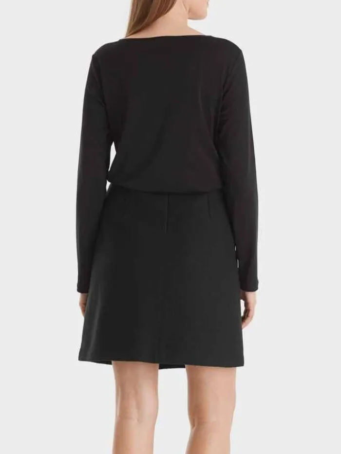 marc_cain_collections_ele_2-1.webp Marc Cain Collections Tops | Gifts Under £100^Elegant Long Sleeve Black Top VC 48.36 J14 COL 9