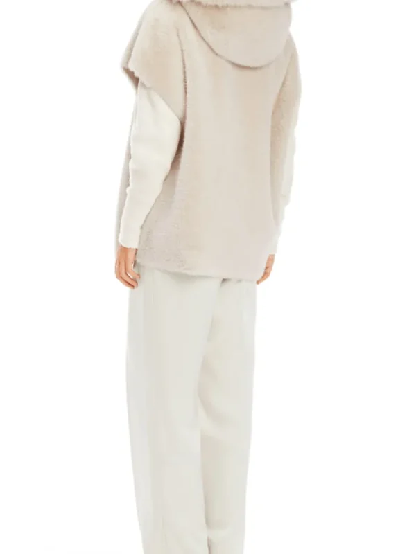 Marc Cain Collections Coats And Jackets | Faux Fur Edit^Faux Fur Gilet In Light Beige XC 37.05 W80 Col 1