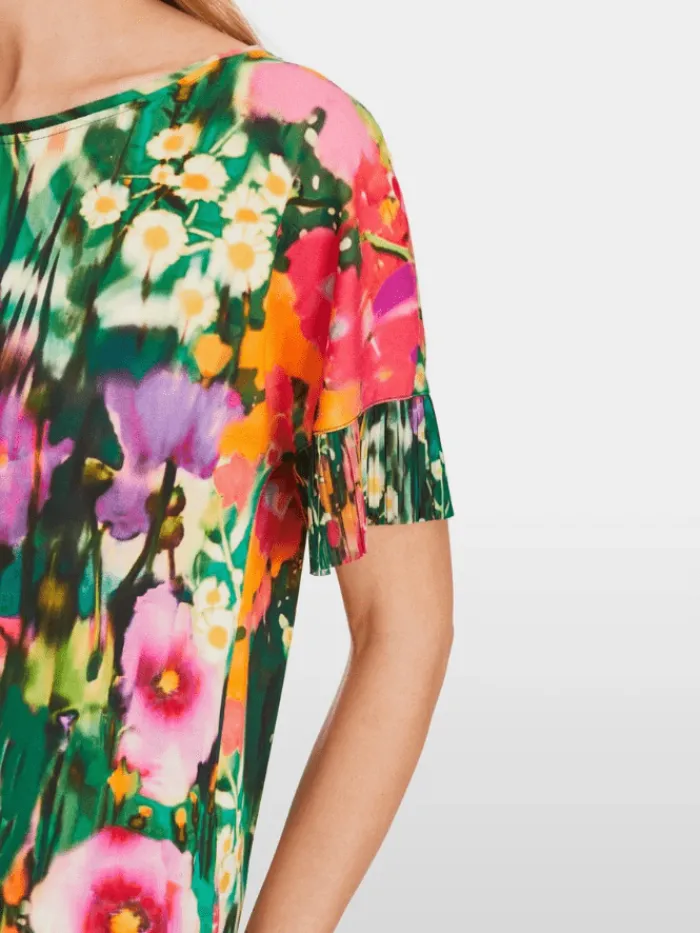 marc_cain_collections_top_4-1.webp Marc Cain Collections Tops | Gifts Under £250^Top With Pleated Sleeves XC 48.27 J04 COL 558