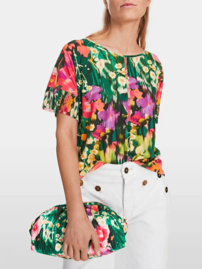marc_cain_collections_top_5-1.webp Marc Cain Collections Tops | Gifts Under £250^Top With Pleated Sleeves XC 48.27 J04 COL 558