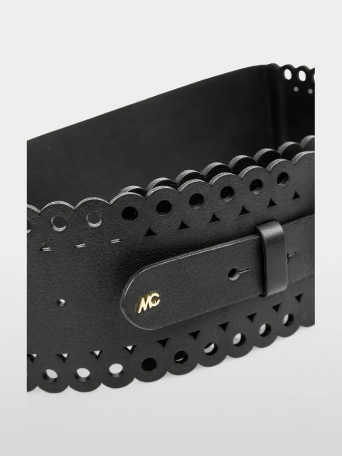 marc_cain_collections_wom_2-23.webp Marc Cain Collections Gifts Under £250^Women's Black Leather Belt With Perforated Patte