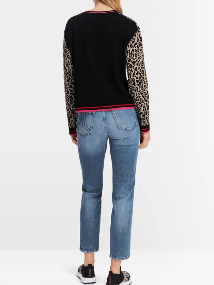 marc_cain_sports_leopard__4.webp Marc Cain Sports Knitwear | Gifts Under £250^Leopard Print Design Jumper XS 41.36 M32 Col 117