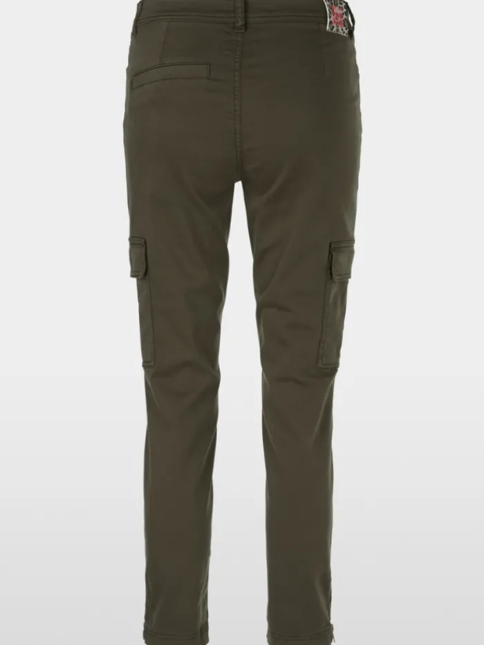marc_cain_sports_silea_ol_2.webp Marc Cain Sports Trousers | Gifts Under £250^SILEA Olive Cargo Trousers XS 81.19 W20 COL 595