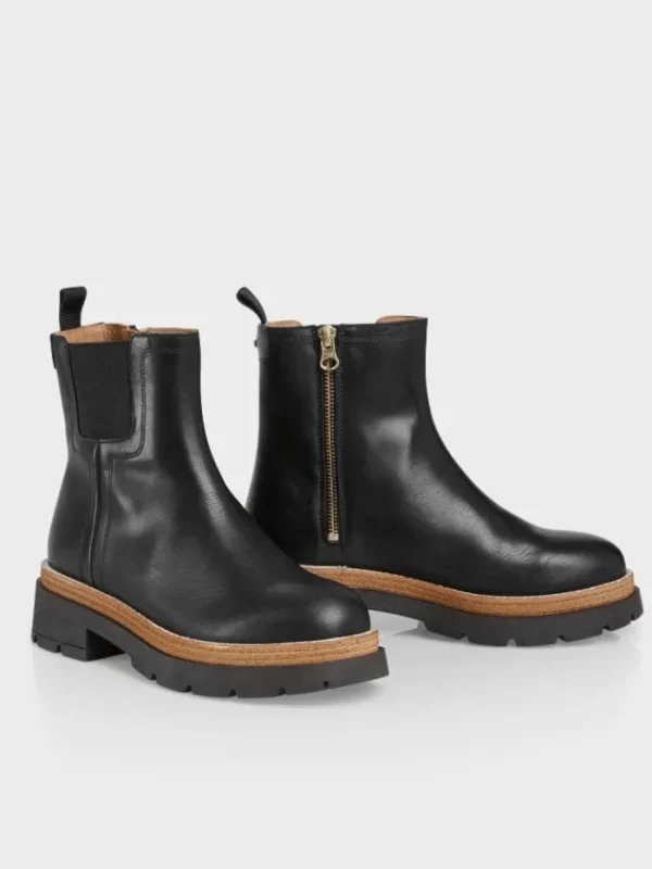 Marc Cain Footwear | Footwear^T Black Leather Chelsea Boots TB SB.09 L04 COL 900