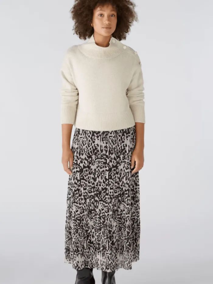 oui_womens_jumper_with_rh_4.webp Oui Knitwear | Gifts Under £250^Women's Jumper With Rhinestone Buttons In Off White 89178 Col 1021