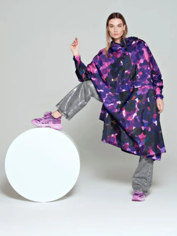 Rain Kiss Coats And Jackets | Ponchos And Wraps^RainKiss City Lights Rain Poncho